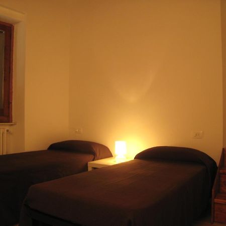 Rinathos Guesthouse Arezzo Extérieur photo