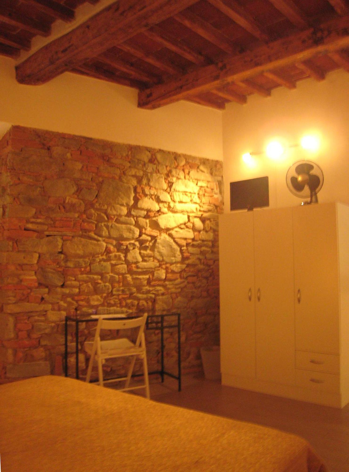 Rinathos Guesthouse Arezzo Extérieur photo
